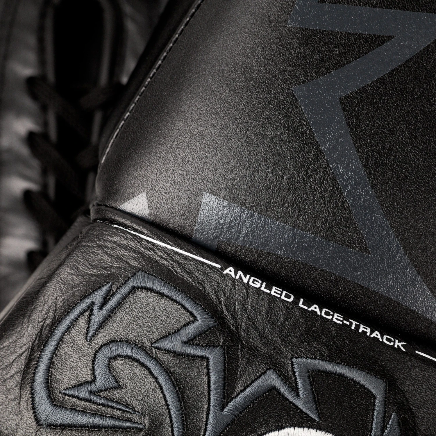 RFX-Guerrero Pro Fight Gloves - HDE-F 3 RFX-Guerrero Pro Fight Gloves - HDE-F - Image 3